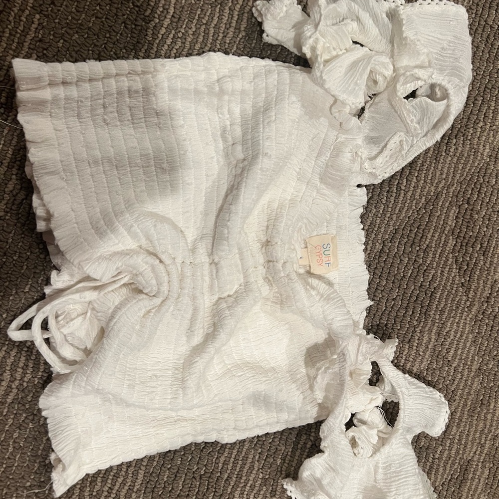 super cute preppy white shirt! price is negotiable!